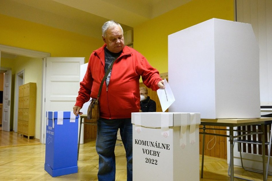 Ilustračný obrázok k článku Nie všade poznajú VÝSLEDKY: Až 9 obcí v Banskobystrickom kraji si voľby zopakuje