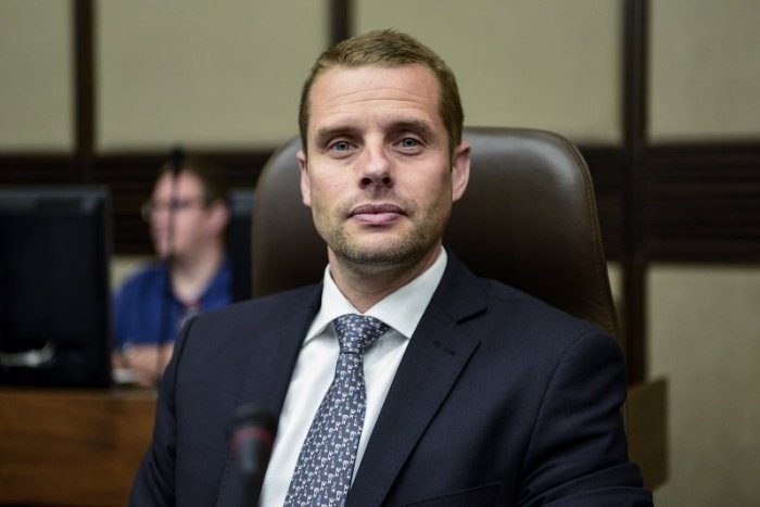 Ilustračný obrázok k článku Dáva ZBOHOM Sulíkovej SaS! Martin Klus opúšťa klub a vzdáva sa ďalších funkcií