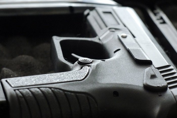 Ilustračný obrázok k článku POPLACH pred českým úradom vlády: Starší muž sa tam ZASTRELIL!