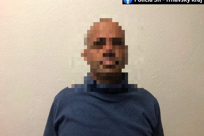 Ilustračný obrázok k článku Hľadal ho Interpol, chytili ho naši: Muž sa nešikovne prezradil krádežou za pár drobných