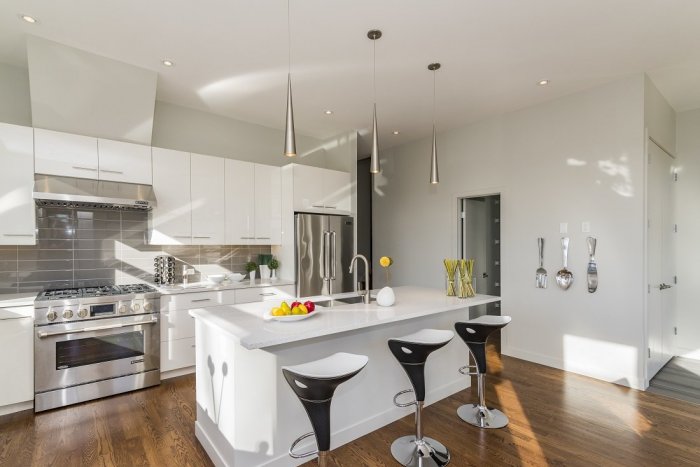 Ilustračný obrázok k článku Kuchyňa s grafikou na skle. Bude toto riešenie fungovať aj u vás doma?