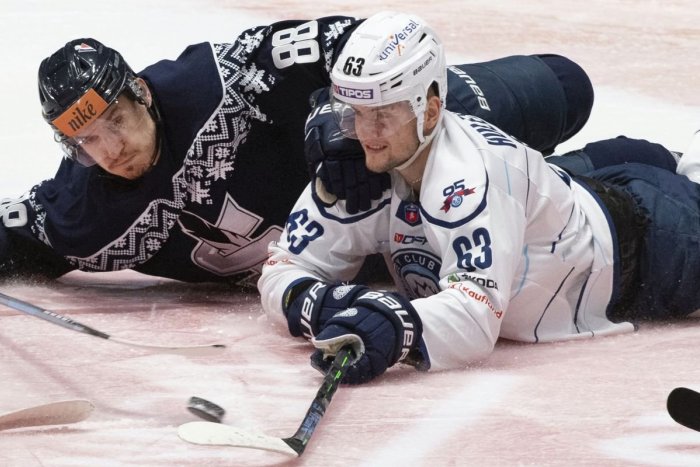 Ilustračný obrázok k článku Holešinský vymenil Nitru za Plzeň a rovno strelil gól: Očarila ho aj atmosféra