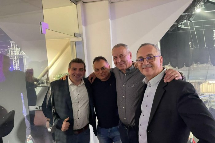 Ilustračný obrázok k článku Takto ŽÚRUJÚ primátori: Novozvolené hlavy miest si našli čas na prácu aj zábavu