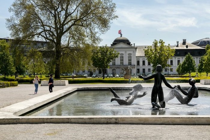 Ilustračný obrázok k článku Obľúbené miesto prechádzok bude ešte KRAJŠIE: Grassalkovichovu záhradu upravia