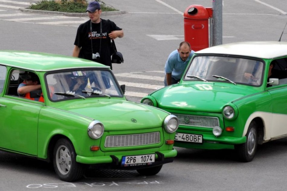 Ilustračný obrázok k článku V minulosti nepredstaviteľné, dnes ŠIALENÁ realita: Z Trabanta sa stala výhodná INVESTÍCIA