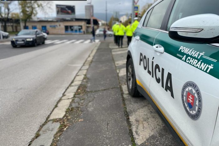 Ilustračný obrázok k článku ÚCHYLNÝ muž v Bratislave: Prenasledoval chlapcov, chytal sa v rozkroku a masturboval!