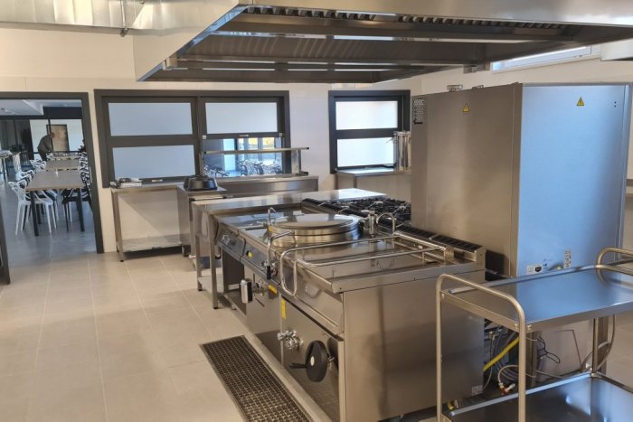 Ilustračný obrázok k článku Popradská športová škola ohlásila NOVINKY: Má modernú kuchyňu aj zvonenie