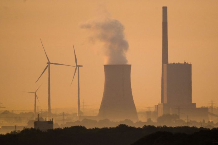 Ilustračný obrázok k článku Koniec energetickej krízy je v nedohľadne! Ceny elektriny zrejme ostanú EXTRÉMNE vysoké