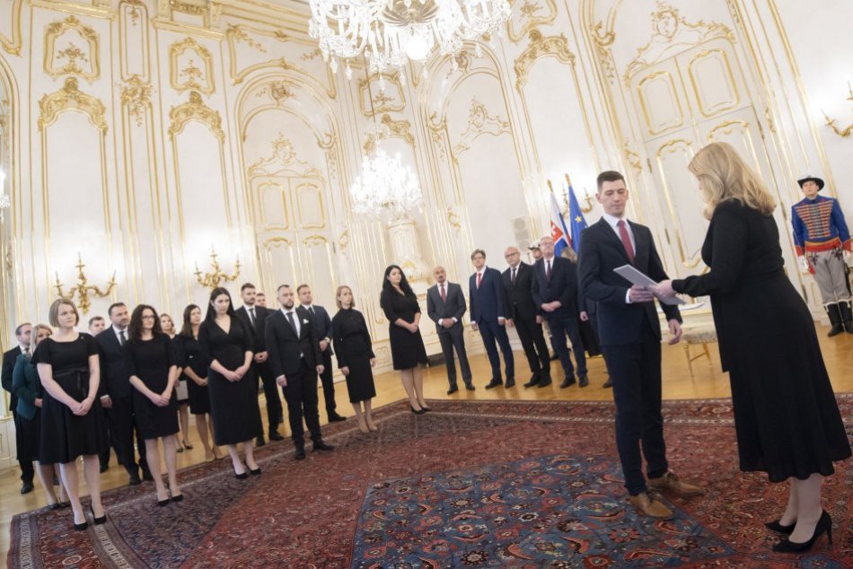 Ilustračný obrázok k článku Čaputová vymenovala 20 nových sudcov: Nová posila mieri aj do Bystrice, FOTO