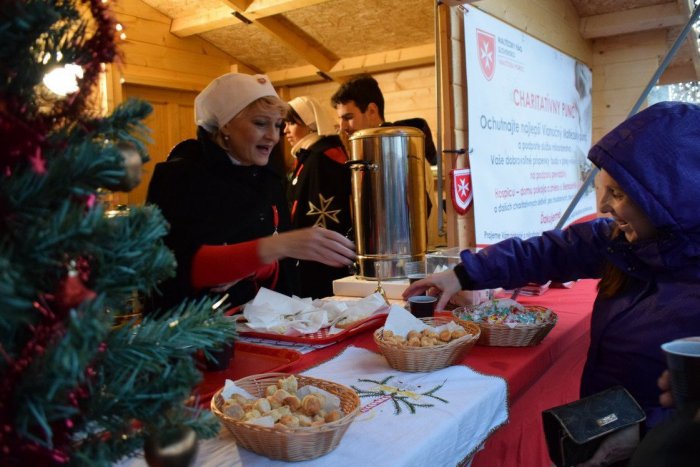 Ilustračný obrázok k článku Punč od Maltézskych rytierov mal opäť úspech: Pre hospic vyzbierali vyše 10-tisíc eur