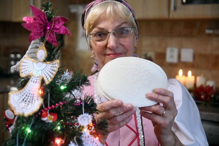 Ilustračný obrázok k článku Medovina, oblátky aj ozdoby od remeselníkov: Anjelský deň vás naladí na Vianoce