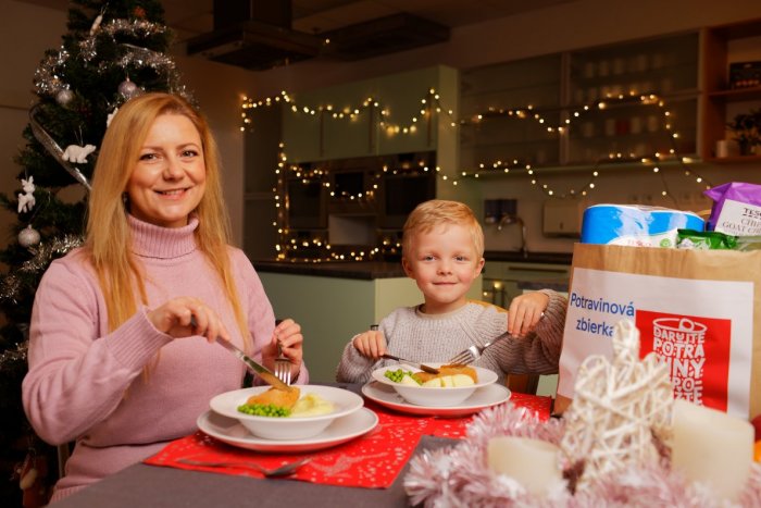 Ilustračný obrázok k článku Tesco spolu so zákazníkmi pomôže ľuďom  v núdzi prežiť krajšie Vianoce