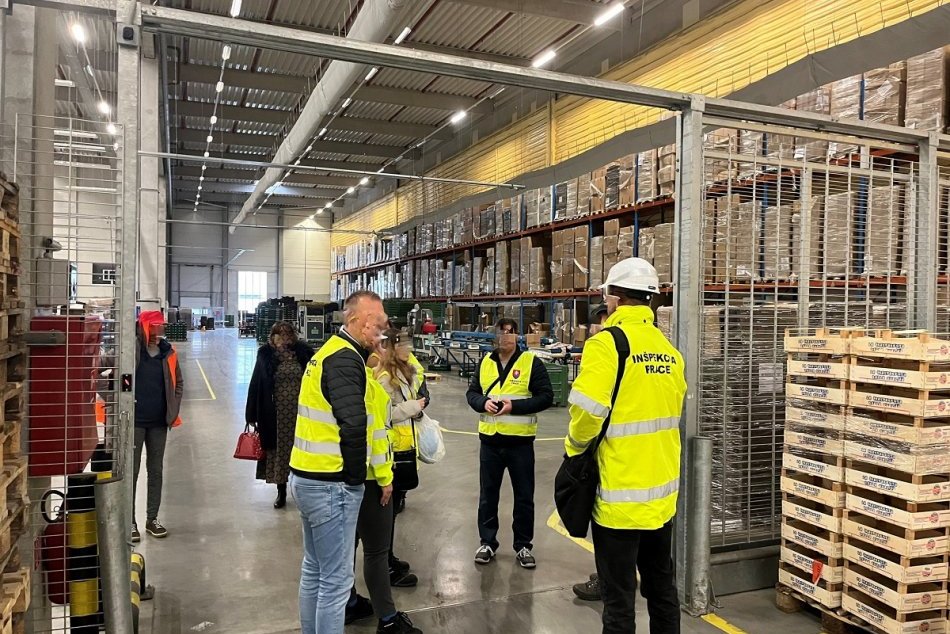 Ilustračný obrázok k článku Inšpektori práce v Nitre: Štyri firmy sú podozrivé z nelegálneho zamestnávania Ukrajincov