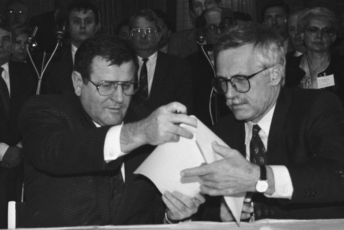 Ilustračný obrázok k článku SVET O SLOVENSKU: Aj 30 rokov po rozpade spoločného štátu sú Česi a Slováci najlepší priatelia