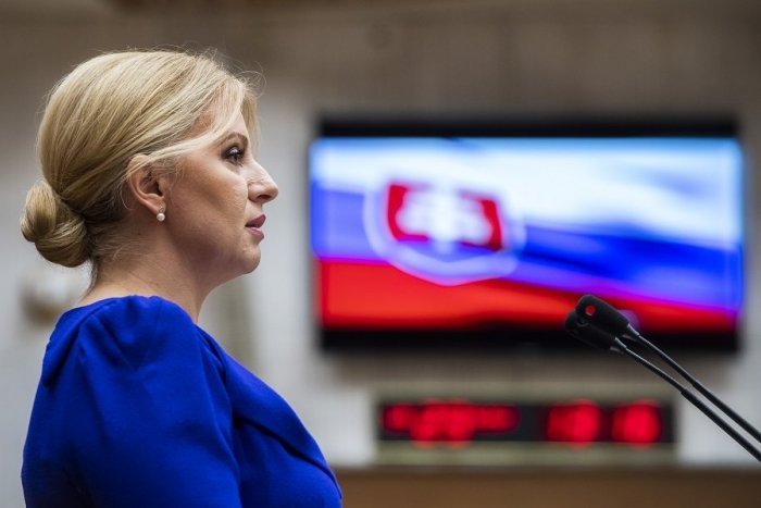 Ilustračný obrázok k článku Prezidentka Čaputová prehovorila v pléne: Rútime sa do CHUDOBY, najhoršie sú na tom ŽENY