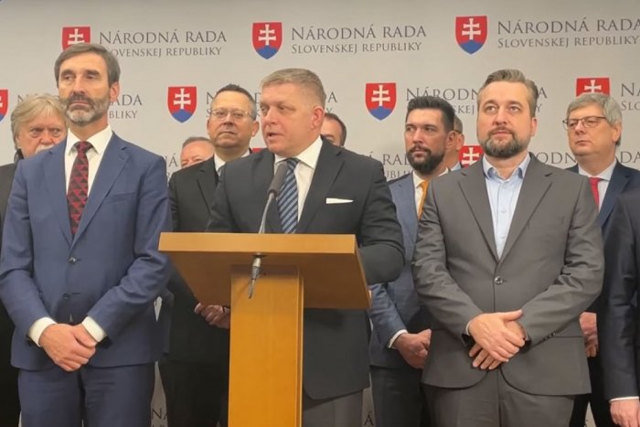 Ilustračný obrázok k článku VULGÁRNY Fico sa obul do Čaputovej: Prezidentka je v prd.li, je chudera a nerešpektujem ju!