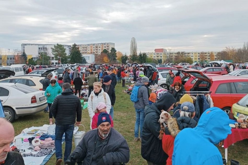 Ilustračný obrázok k článku Prichádza POSLEDNÝ tohtoročný Garážový výpredaj: Prinesie Mikuláša aj ZBIERKU