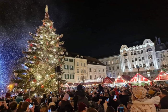 Ilustračný obrázok k článku KAM v Bratislave ZADARMO: Užijeme si skvelé KONCERTY na námestí aj punč na nádvorí