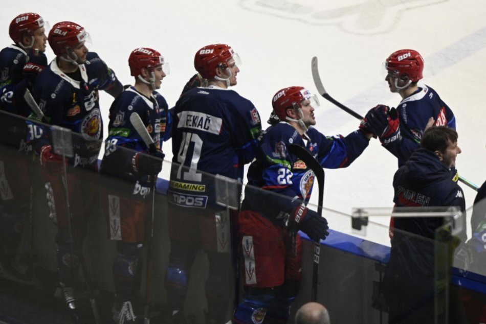 Ilustračný obrázok k článku Zvolenčania brali v Trenčíne 3 body: Čistým HETRIKOM sa blysol Jedlička