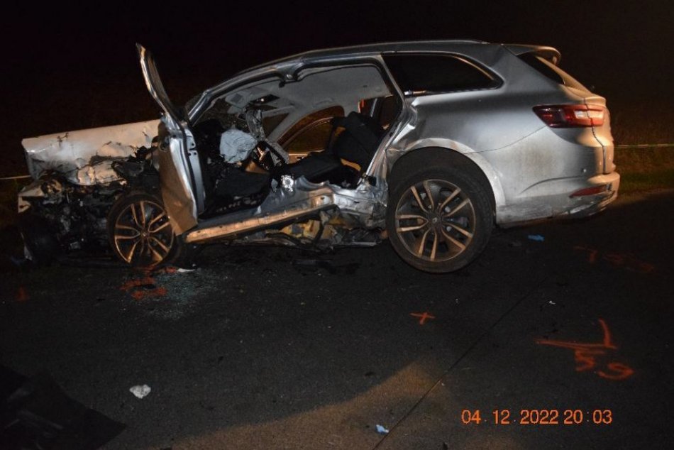 Ilustračný obrázok k článku Medzi obeťami hrôzostrašnej zrážky je bývalý policajt s blízkymi: Môže za nehodu OPITÝ šofér?