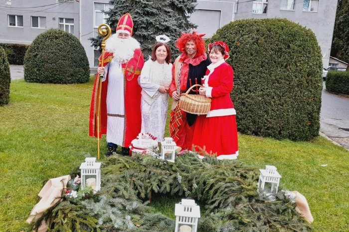 Ilustračný obrázok k článku Krásne prekvapenie v nemocnici: Pacientov potešil obľúbený Mikuláš