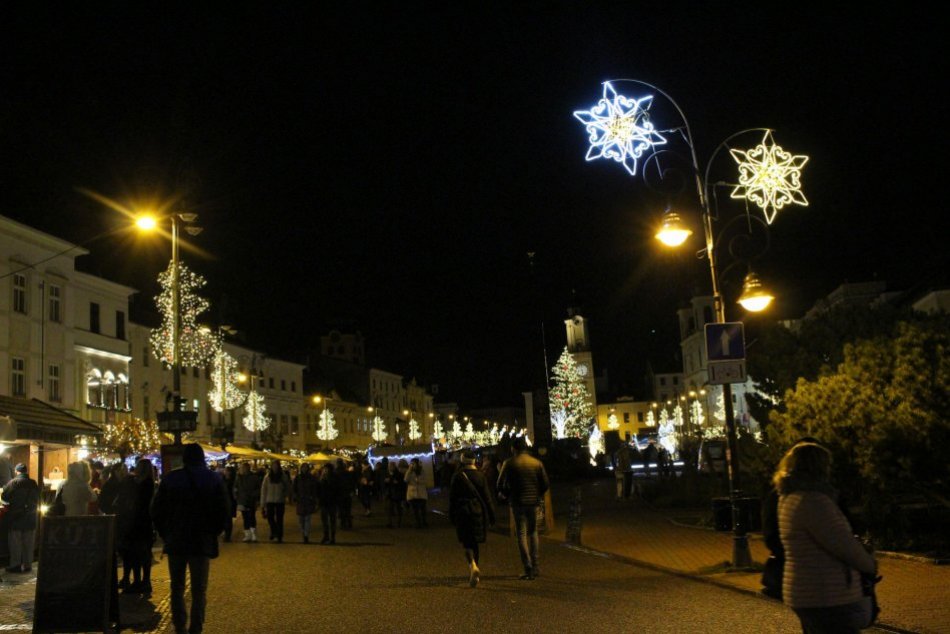 Ilustračný obrázok k článku TOP akcie v úvode roka: Bystričanov čaká hokejové DERBY aj atraktívne KONCERTY