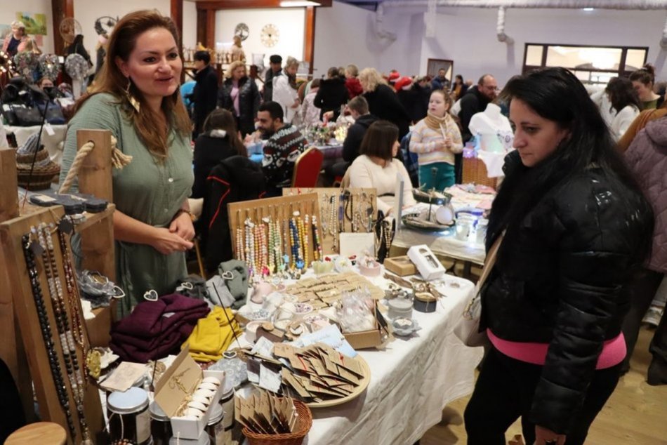 Ilustračný obrázok k článku V Nových Zámkoch nuda nehrozí! Mesto pripravuje obľúbený remeselný trh