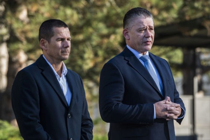 Ilustračný obrázok k článku Majú čo vysvetľovať?! Mikulca a Hamrana pre nelegálnu migráciu preveruje prokuratúra