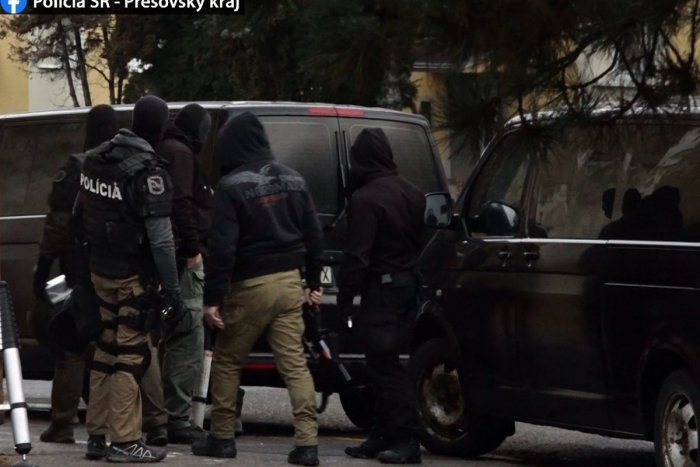 Ilustračný obrázok k článku Piťovcom mal vyzradiť utajené INFO: Policajného exfunkcionára NAKA odsúdili na 5 rokov