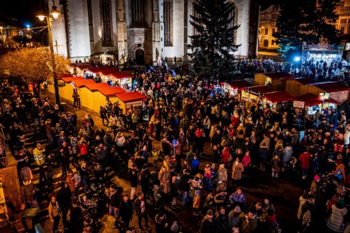 Ilustračný obrázok k článku Štefanská zábava v Prešove: Zahrá nám Pavel Callta a sekundovať mu bude DJ José Garcia