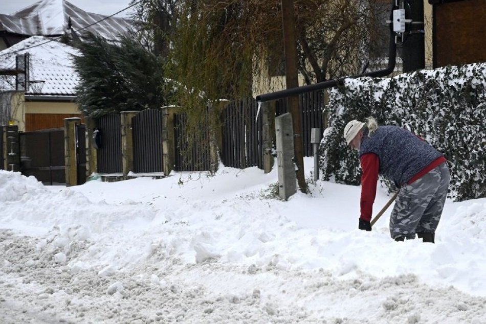 Ilustračný obrázok k článku Tak predsa sa dočkáme BIELEJ ZIMY! Na Slovensko sa valí dážď i sneh, kde napadne najviac?