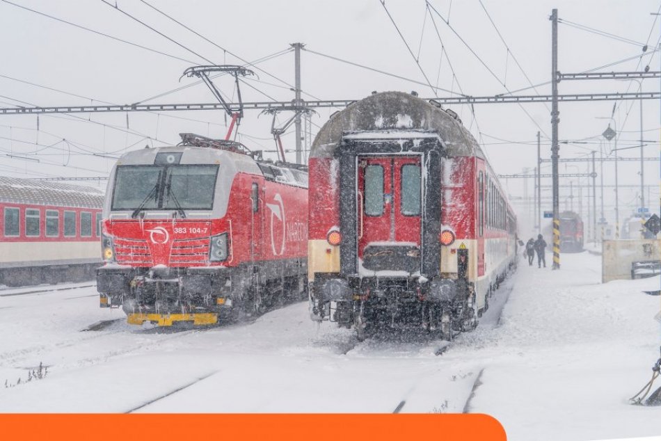 Ilustračný obrázok k článku Slováci čakajú na staniciach STOVKY minút: Takmer 8-hodinové zdržanie má vlak smer Košice!