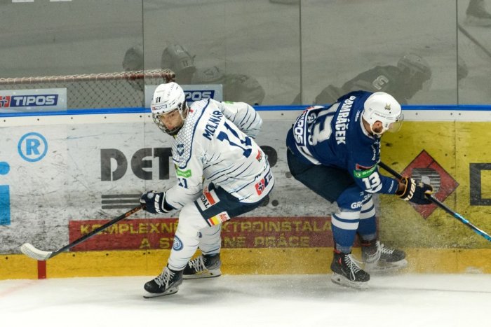 Ilustračný obrázok k článku Cesty HK Nitra a Ondreja Molnára sa ROZCHÁDZAJÚ: Mladý hokejista odchádza do Kanady