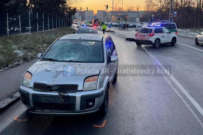 Ilustračný obrázok k článku TRAGICKÉ ráno v Lamači: Muž zrazil 61-ročnú chodkyňu priamo na priechode