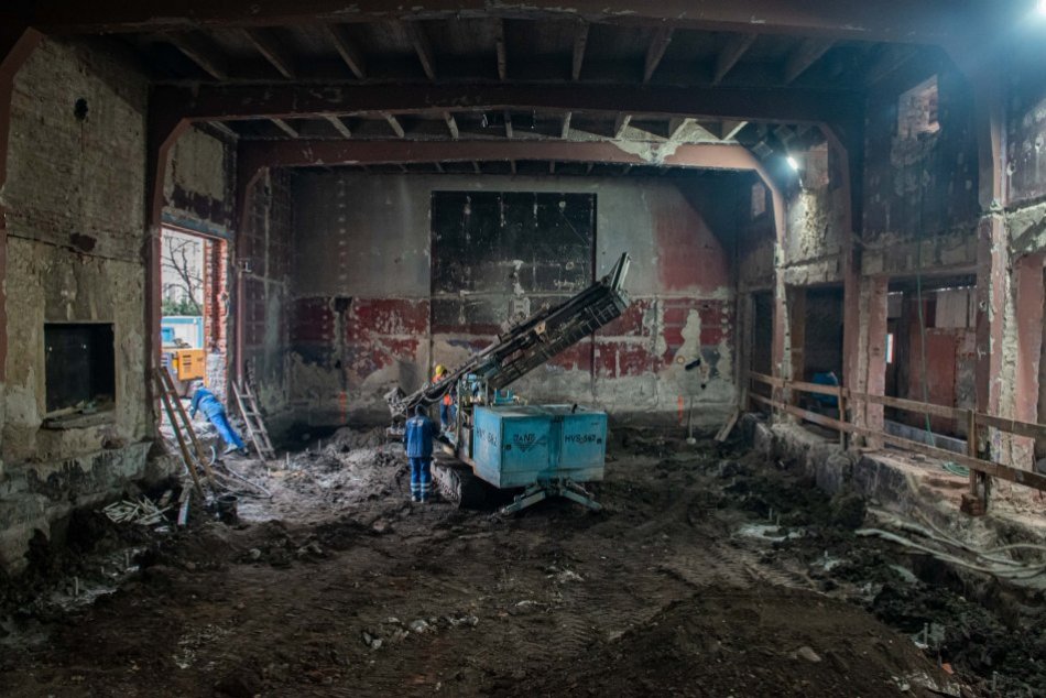 Ilustračný obrázok k článku Kino Palace prechádza veľkou rekonštrukciou: Pozrite, ako to vyzerá v jeho útrobách!