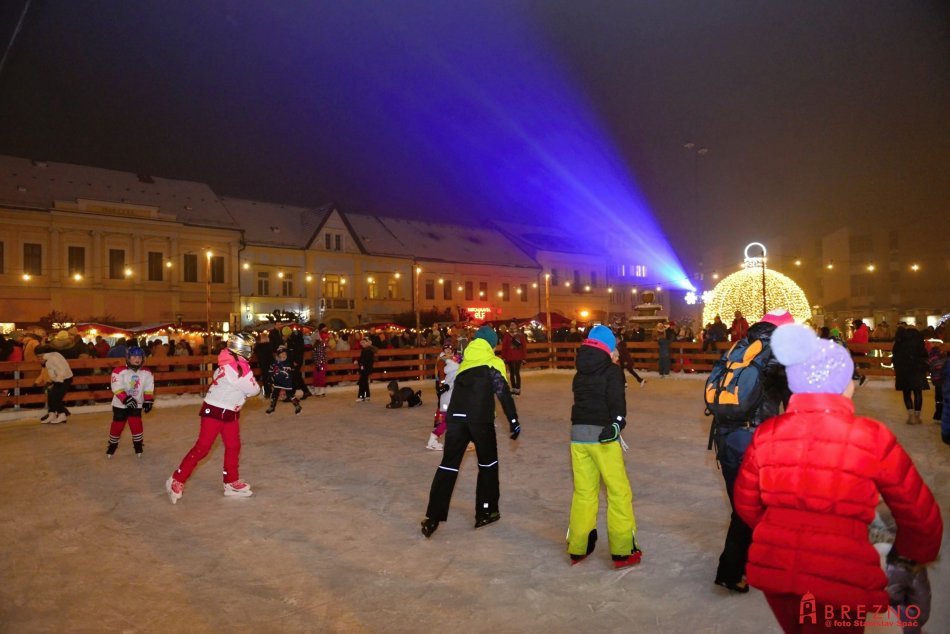 Ilustračný obrázok k článku Ľadová ATRAKCIA na Horehroní láka návštevníkov: Pritiahla ich už vyše 3 500