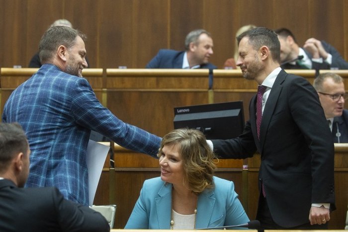 Ilustračný obrázok k článku Matovič financiám DOŠÉFOVAL: Prezidentka poverila riadením rezortu Eduarda Hegera