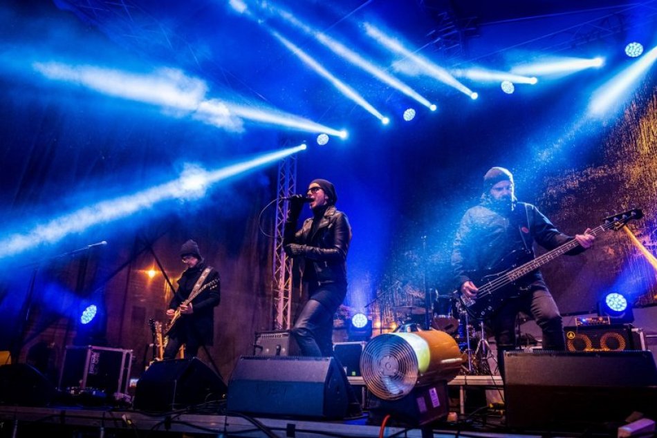 Ilustračný obrázok k článku Heľenine oči, Kali aj OHŇOSTROJ: Dni mesta Brezna lákajú nadupaným PROGRAMOM