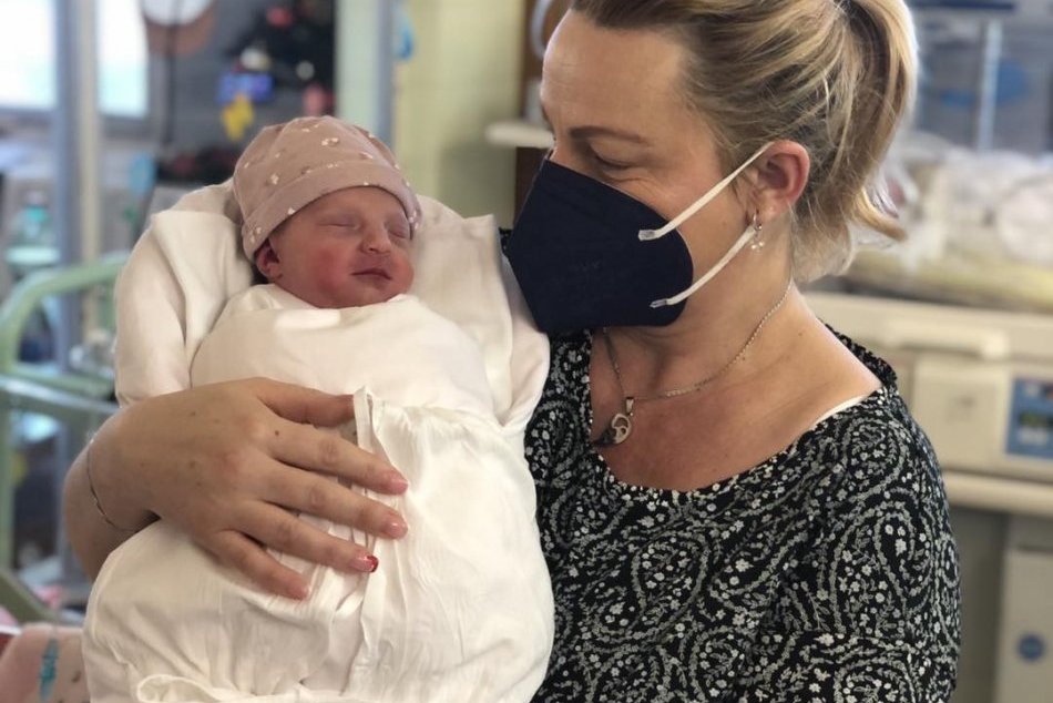 Ilustračný obrázok k článku Na svete je PRVÉ bystrické bábätko roku 2023: Má krásne MENO a MIERY