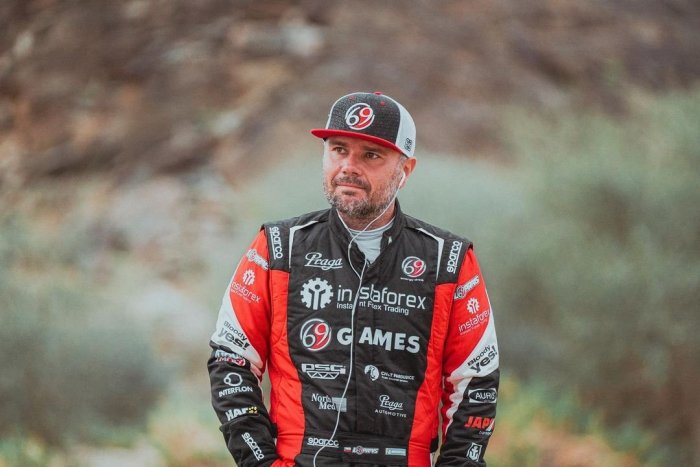 Ilustračný obrázok k článku TRAGÉDIA na Dakare: Český líder Loprais zrazil fanúšika. Keď sa to dozvedel, ODSTÚPIL!