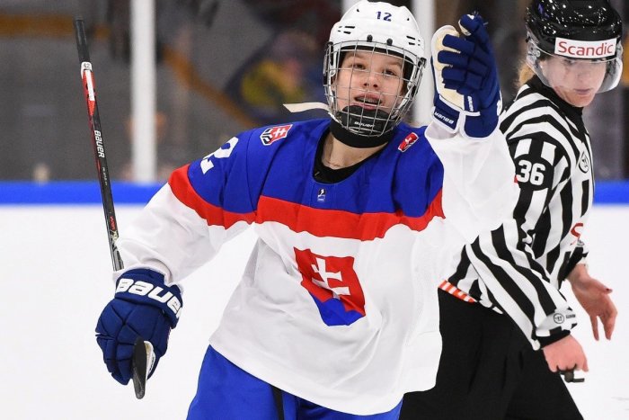 Ilustračný obrázok k článku VIDEO: Také niečo nevidíte ani v NHL: Štrnásťročná Slovenka strelila gól roka!