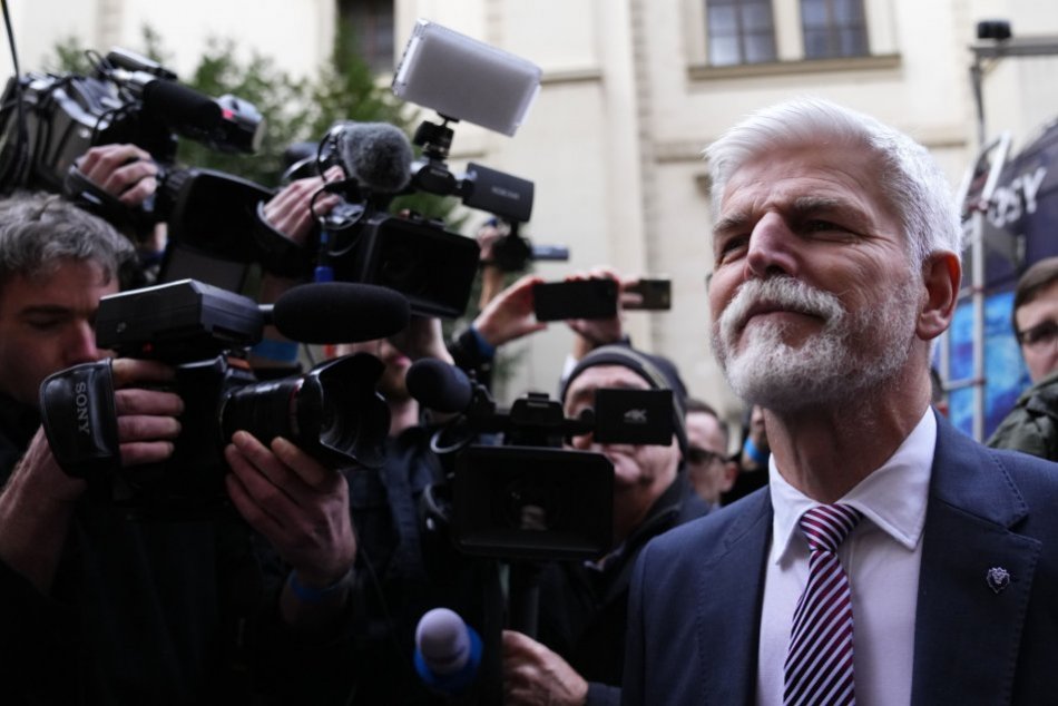 Ilustračný obrázok k článku Pavel v tom má jasno: Na Pražský hrad nepôjde, kým ho neskontrolujú, TOTO je dôvod