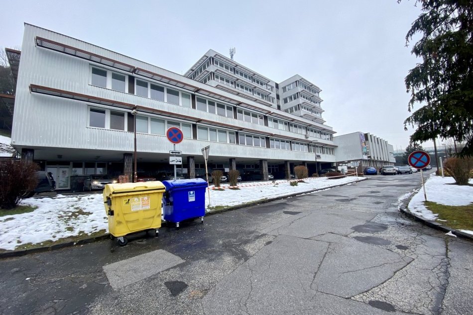 Ilustračný obrázok k článku Bystrický súd čaká veľké sťahovanie: Fungovať bude v známej budove, FOTO