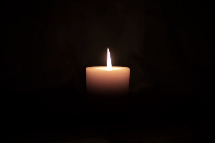 Ilustračný obrázok k článku Šialený ATENTÁT: Bývalého prezidenta klubu ZASTRELILI na pohrebe jeho matky!