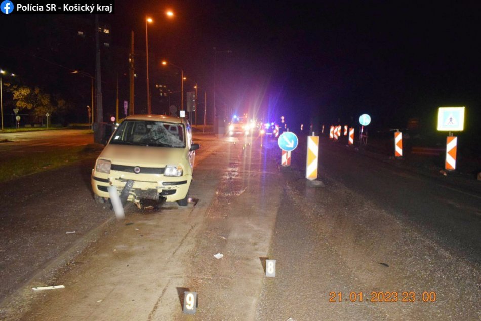 Ilustračný obrázok k článku SMRTEĽNÁ nehoda na priechode: Mladý vodič zrazil 71-ročného muža aj so psom, FOTO