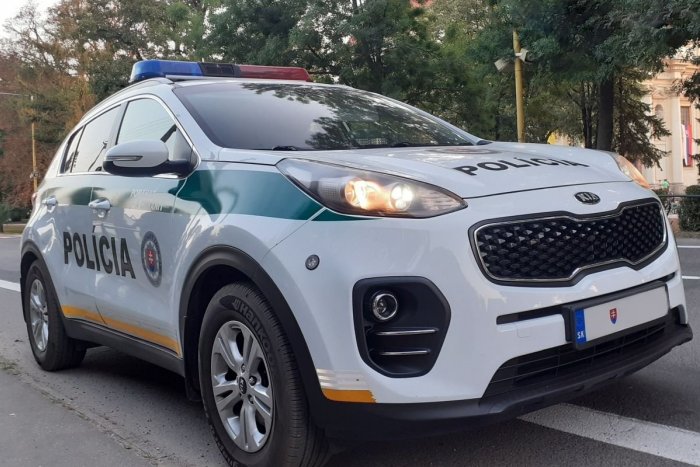 Ilustračný obrázok k článku Brutálny ÚTOK: Mladého muža zmlátili, vyzliekli a ŤAHALI za autom