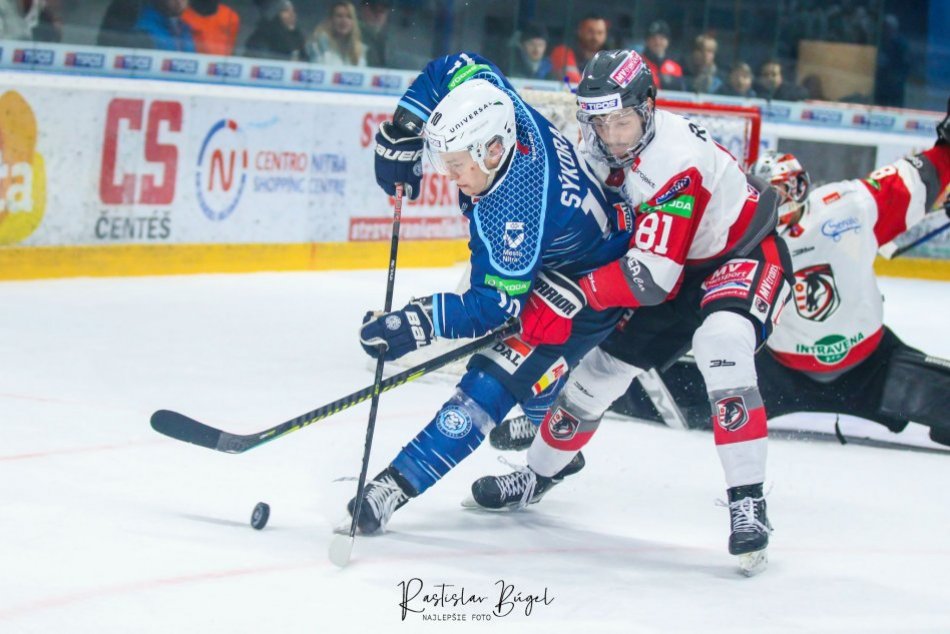 Ilustračný obrázok k článku Nitra si prehrou skomplikovala záchranu: Podľa Stavjaňu začali hráči PANIKÁRIŤ