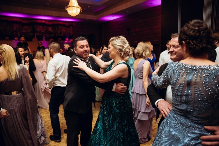 Ilustračný obrázok k článku PLESOVÁ sezóna je tu: Veľký prehľad obľúbených tancovačiek v Nitre