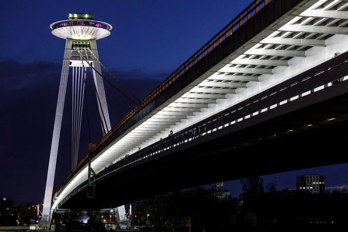 Ilustračný obrázok k článku Most SNP je v ZLOM technickom stave: Vodiči po ňom budú musieť jazdiť POMALŠIE