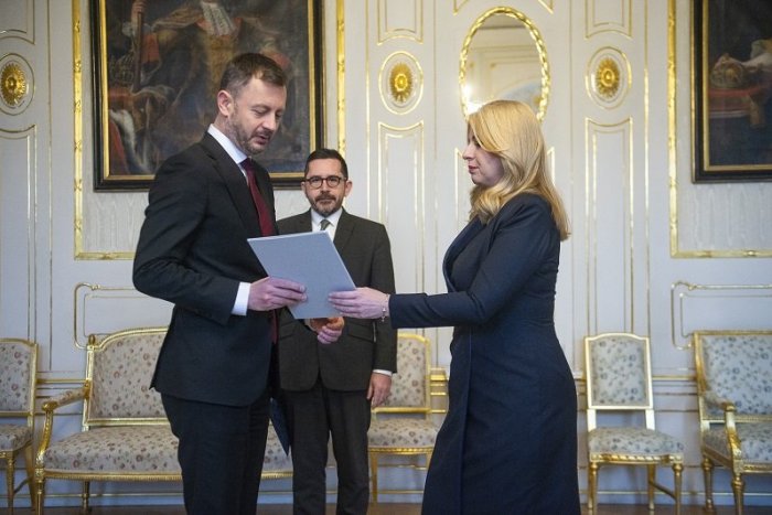 Ilustračný obrázok k článku Unikol ZOZNAM členov úradníckej vlády? Prezidentka reaguje! Kedy takú vládu VYMENUJE?